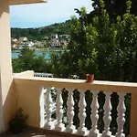 Apartman Tisno