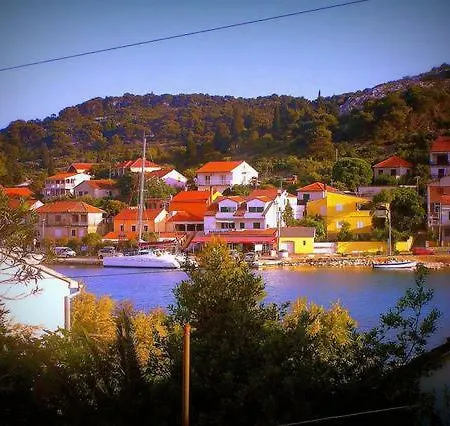 Apartman Tisno Διαμέρισμα *