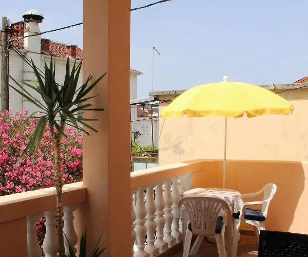 Apartman Tisno Apartment *